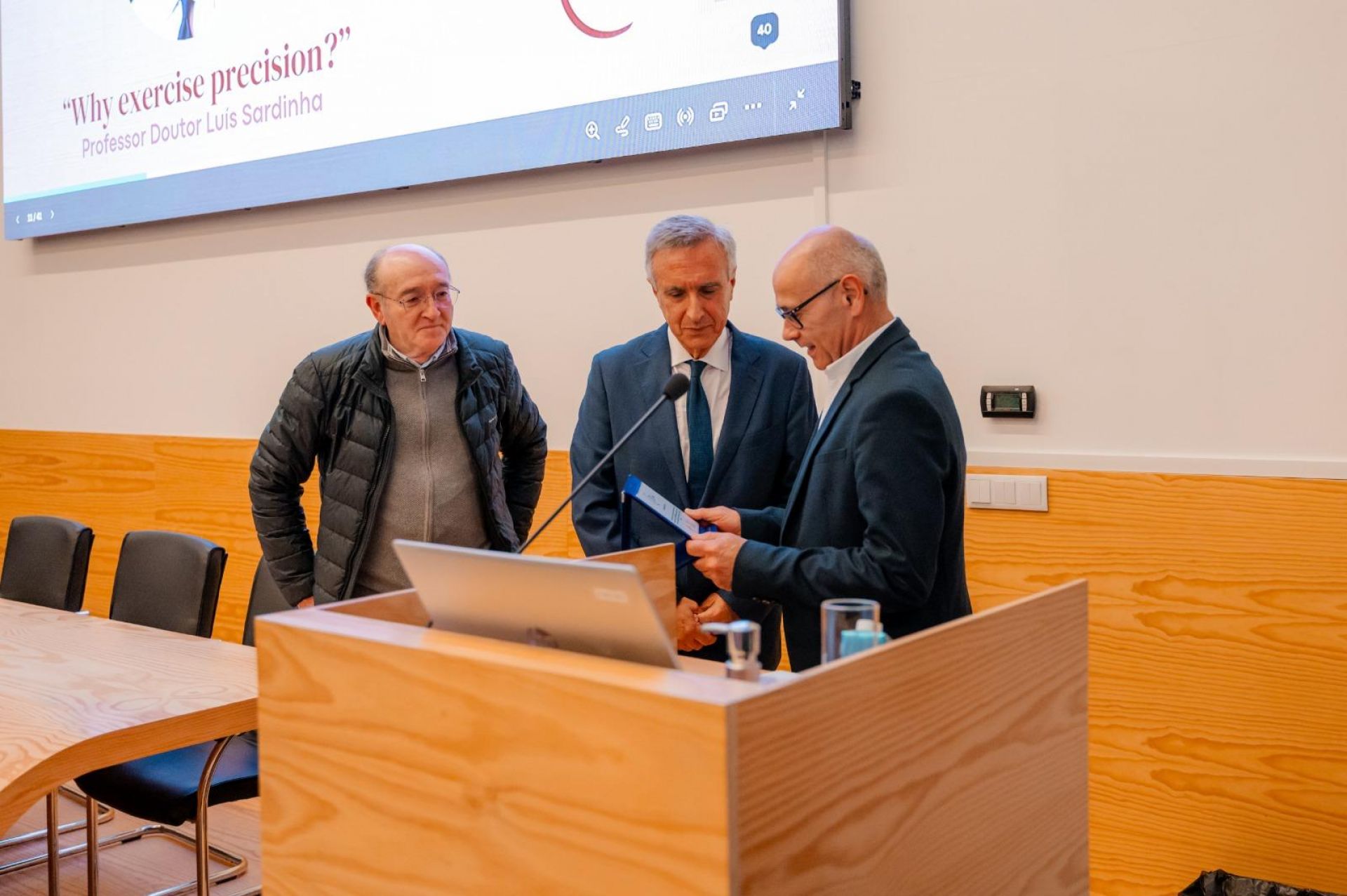Luís Bettencourt Sardinha Distinguido pela Faculdade de Ciências de Desporto e Educação Física da Universidade de Coimbra.