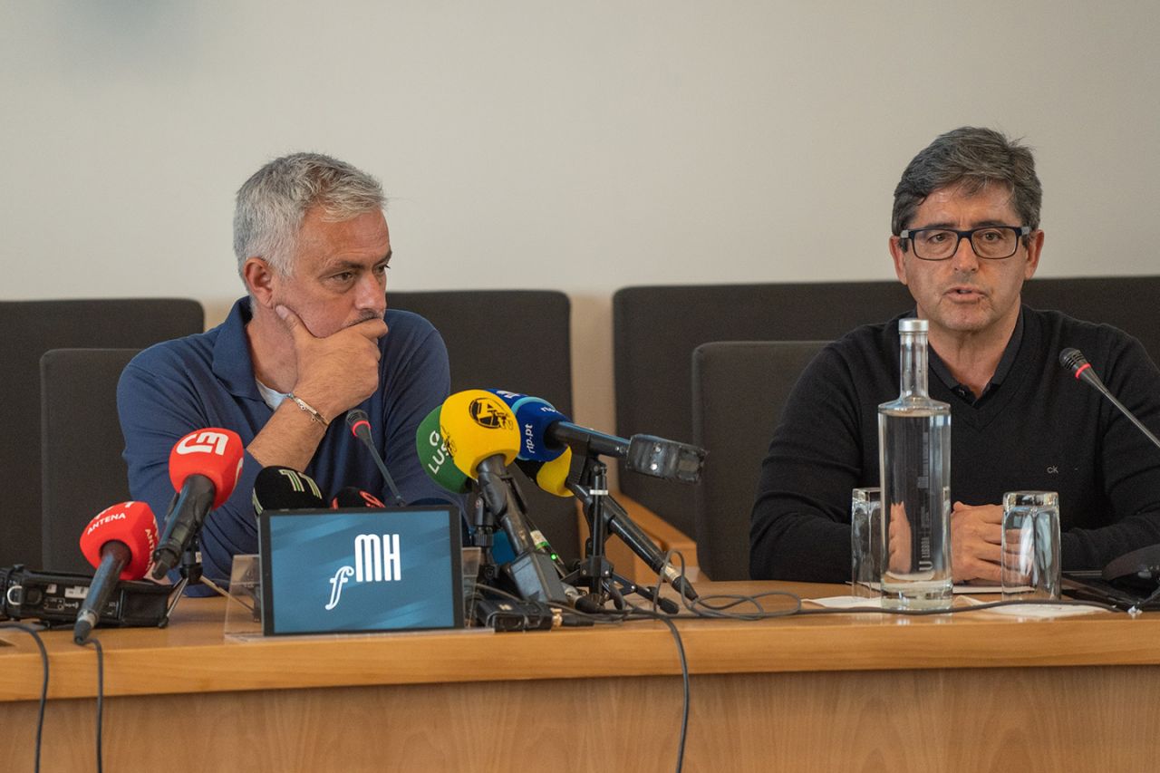 Estudos Avançados em Treino de Futebol de Alto Desempenho